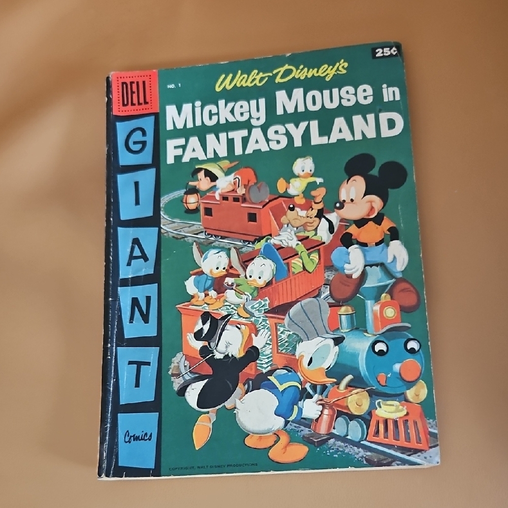 Dell Giant Comic Mickey Mouse In Fantasyland.